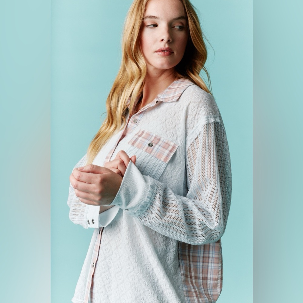 NIP Fantastic Fawn “Sky Blue🩵Blush💗Mixed Media Lace/Plaid Button-Up Shirt” LRG